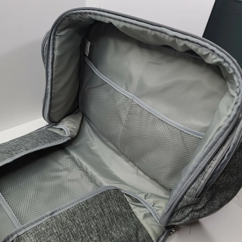 Scuddles Travel Bassinet 3-in-1 Baby Bed Diaper Bag Changing Station Easy Travel